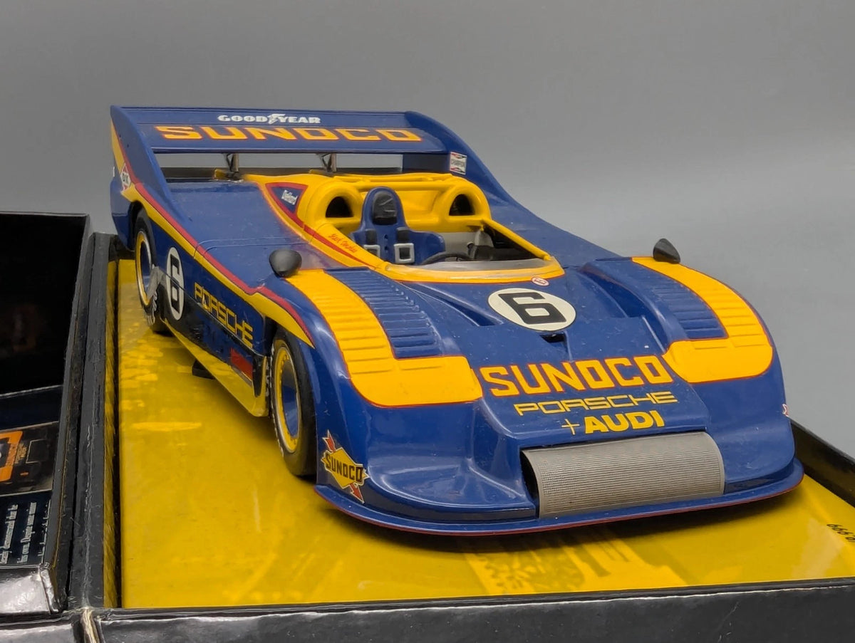 Modellautos 1:18 Minichamps Porsche 917/30 WINNER CanAm 1973 #6 M. Donohue OVP