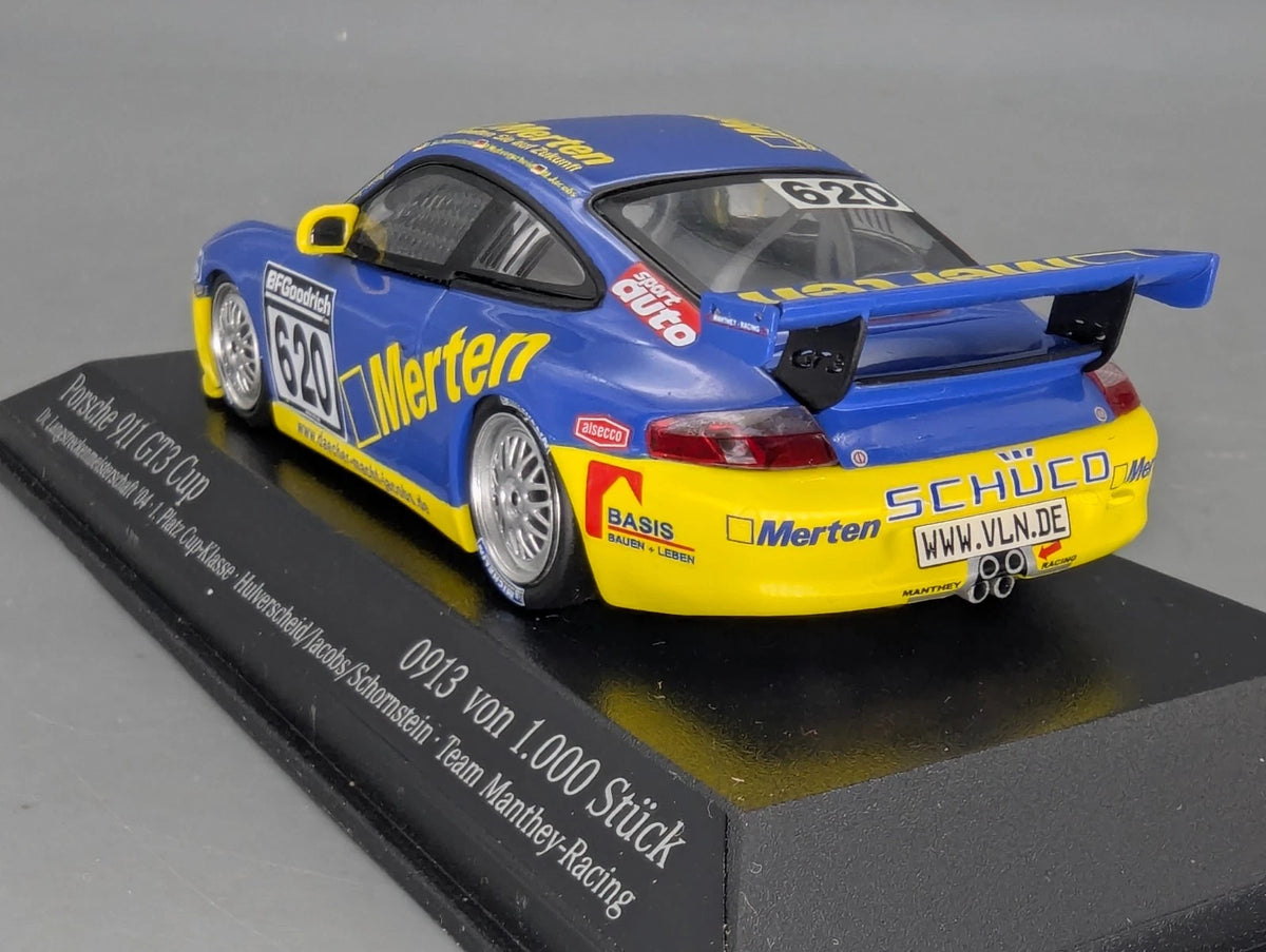 Modellautos 1:43 Minichamps Porsche 911 GT3 Cup 2004 WINNER #620 Manthey OVP