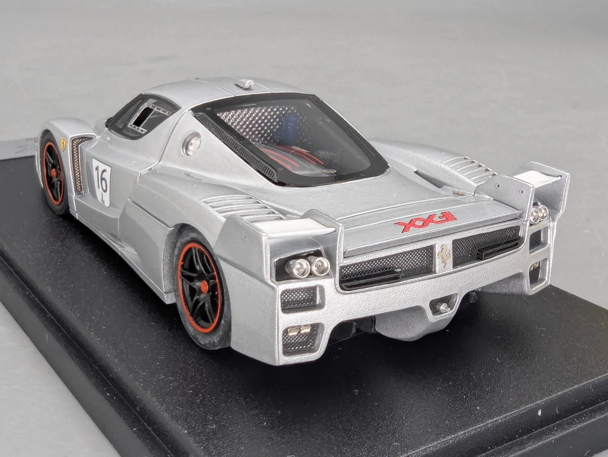 Modellautos 1:43 BBR Ferrari FXX  2006 Silber #16 Ltd 04/10 mit Vitrine und OVP