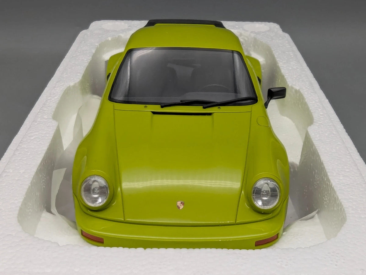 Modellautos 1:18 GT Spirit GT822 Porsche 911 RS Green mit OVP