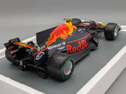 Modellautos 1:18 Spark Red Bull RB13 3rd Chinese GP 2017 #33 Verstappen OVP