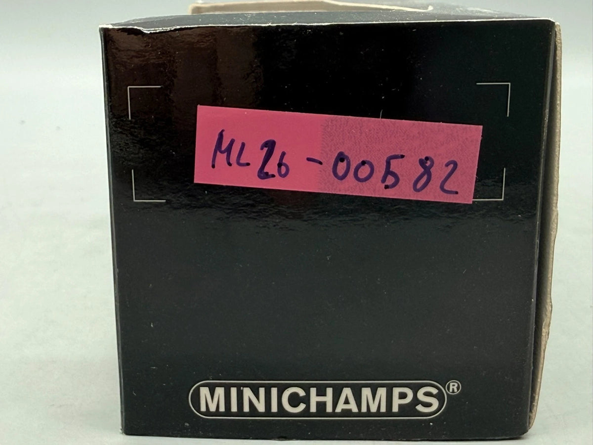Modellautos 1:43 Minichamps VW Käfer mit OVP