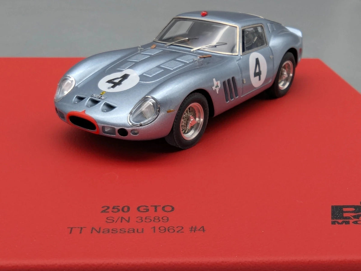 Modellautos 1:43 BBR  Ferrari 250 GTO S/N 3589 Set 2-tlg. 2/5 OVP