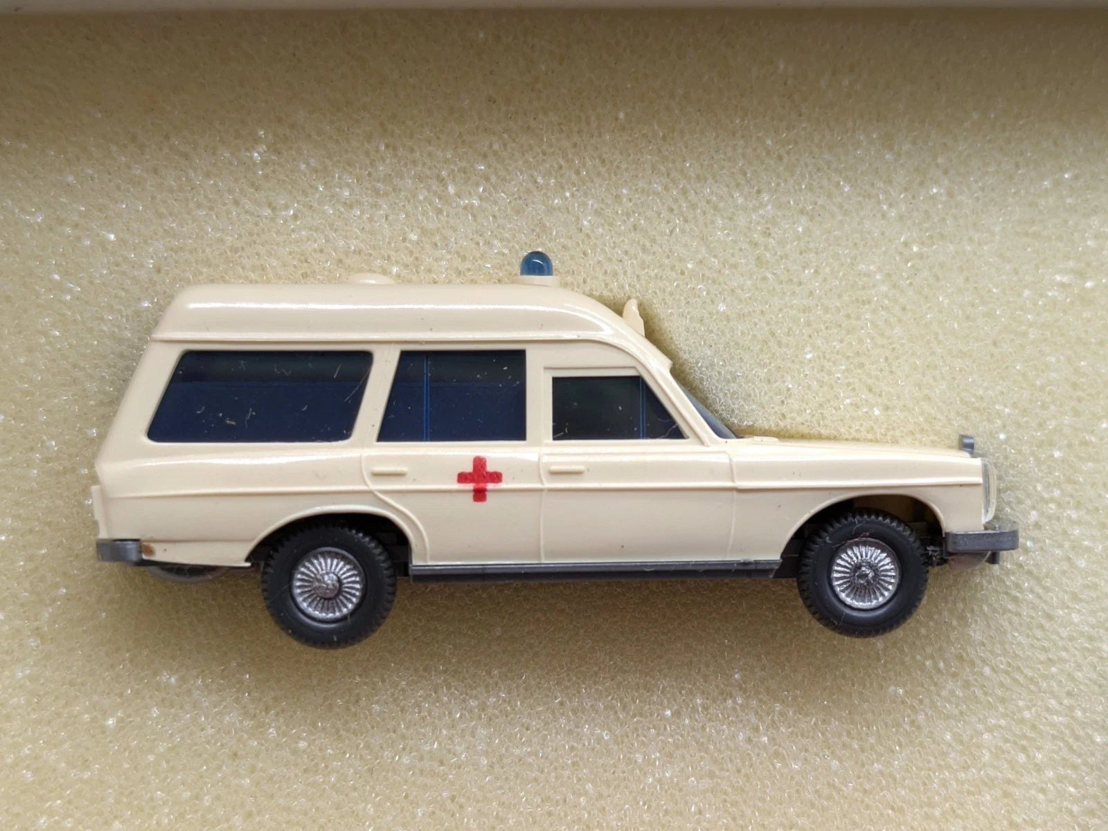 Modellautos HO 1:87 Wiking Mercedes-Benz 7 Modelle mit OVP