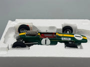 Modellautos 1:18 Spark Lotus 33, #1 Winner German GP 1965 OVP