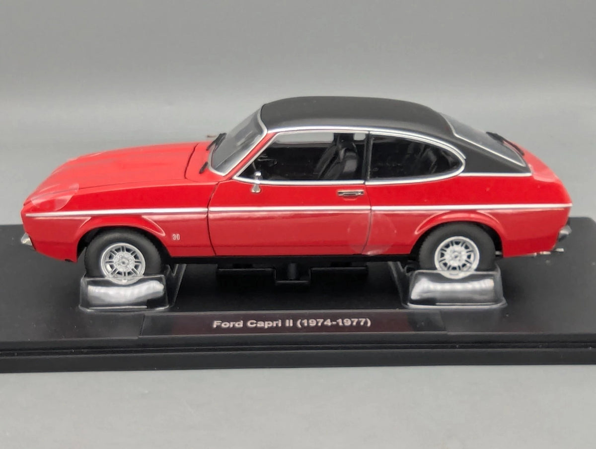 Modellautos 1:18 Touring Modelcars Ford Capri II 1974 mit OVP