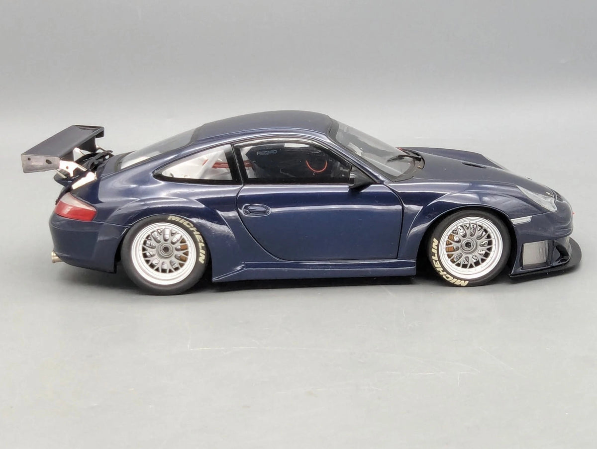 Modellautos 1:18 Minichamps Porsche 911 GT3 RSR 2004 Blau mit OVP