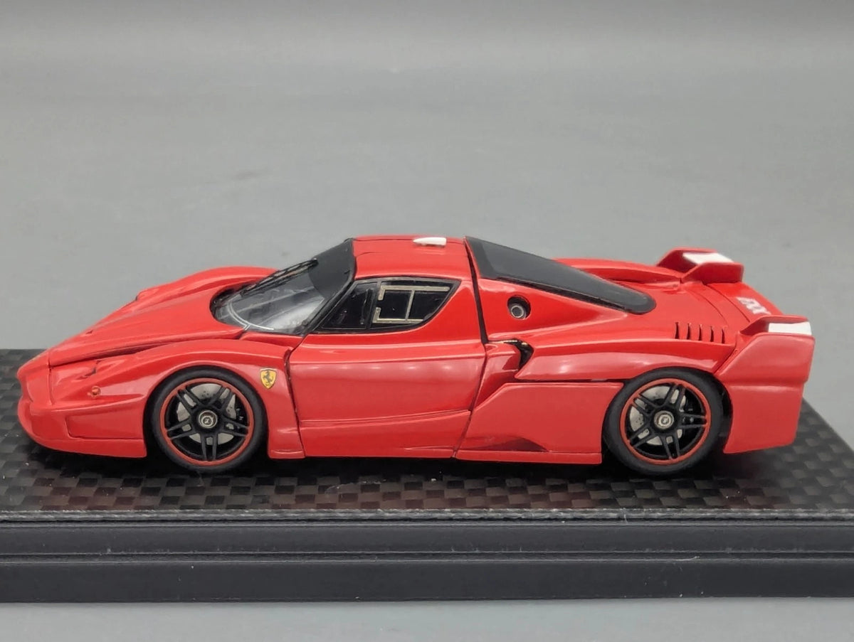 Modellautos 1:43 MR Models & V Bosica Ferrari FXX 2005 Open Door Funktion OVP