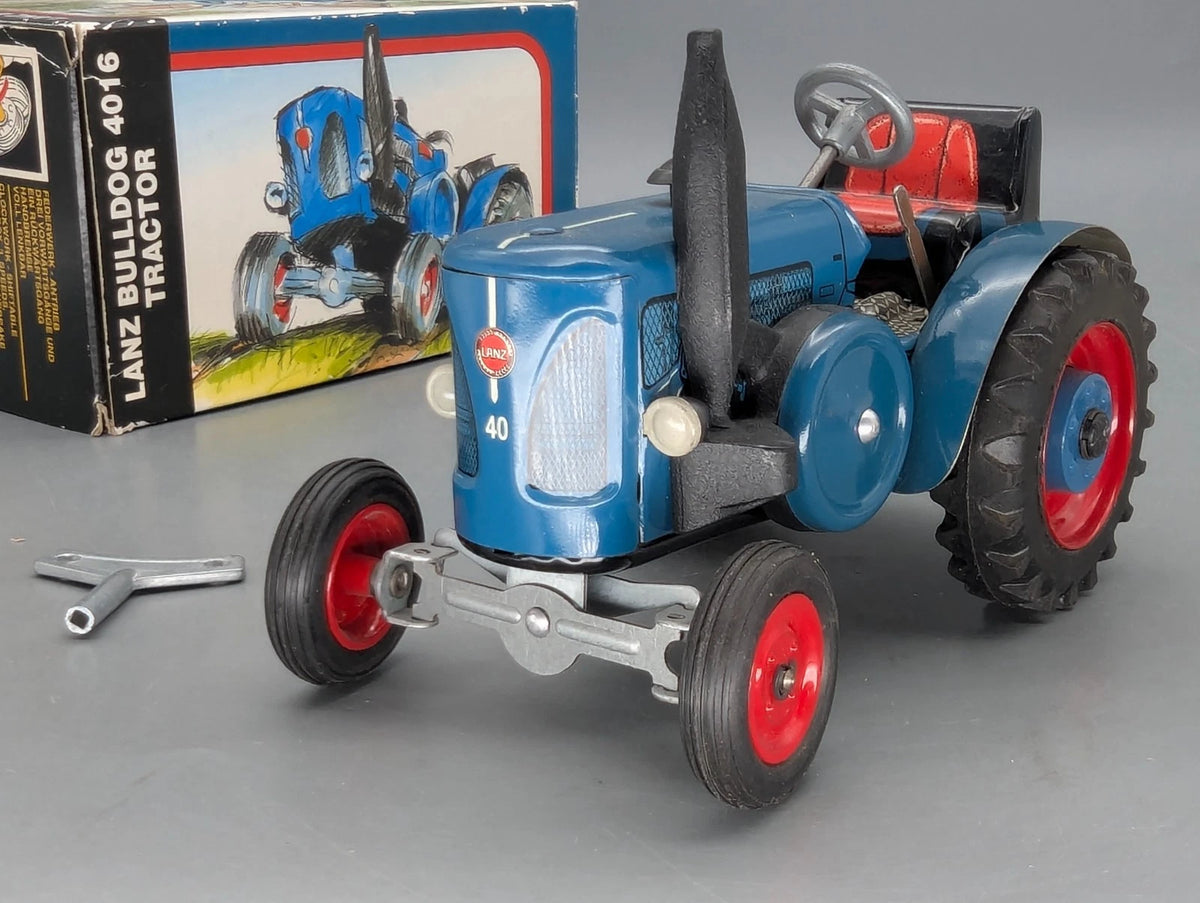 Traktor Modell 1:25 Kovap Lanz Bulldog 4016 Blech mit Uhrwerkantrieb mit OVP