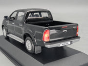 Modellautos 1:43 Minichamps Toyota Hillux Schwarz mit OVP