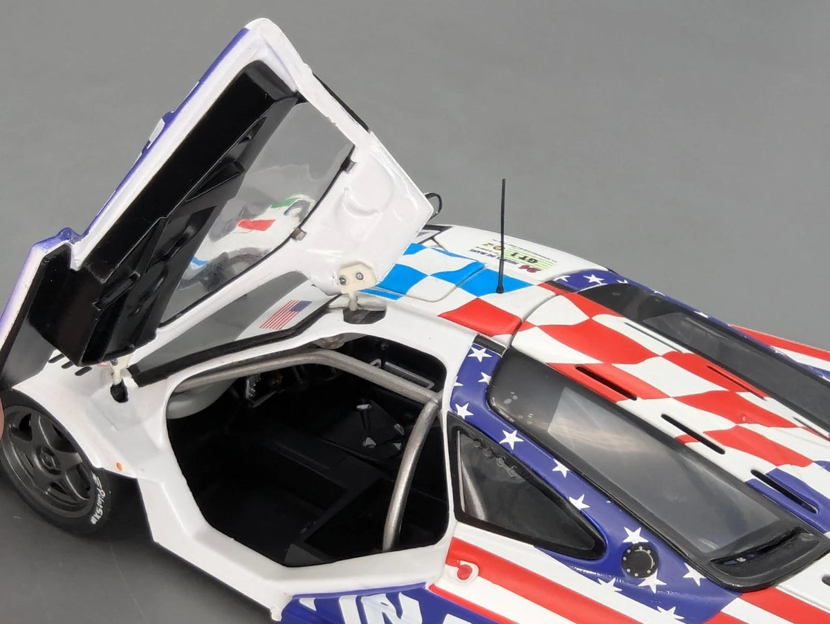 Modellautos 1:18 UT Models McLaren F1 GTR Le Mans 1996 #39 mit Dealer OVP