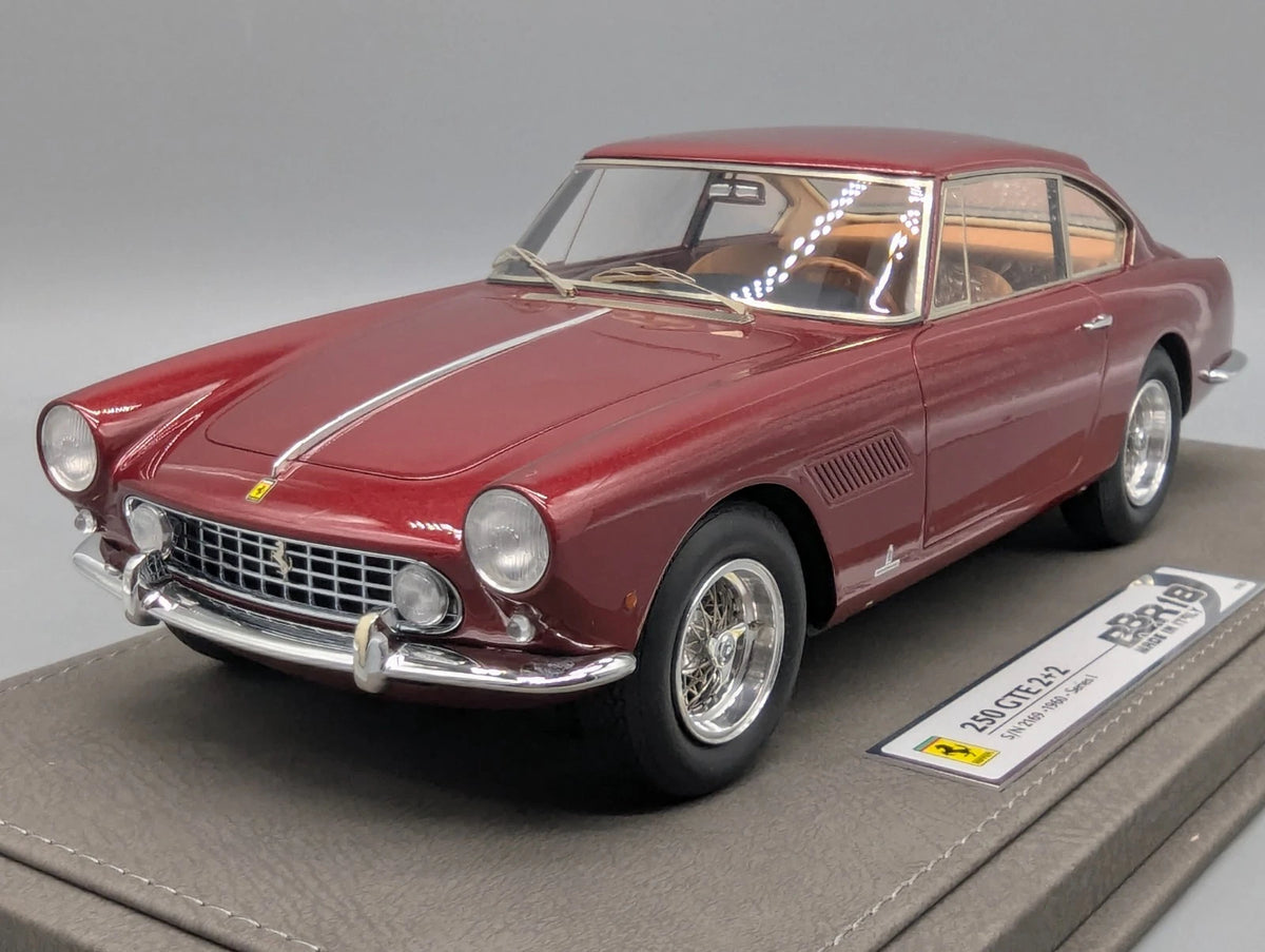 Modellautos 1:18 BBR Ferrari 250 GTE 2+2 1960 Ltd 01/63 Lederplatte Vitrine OVP