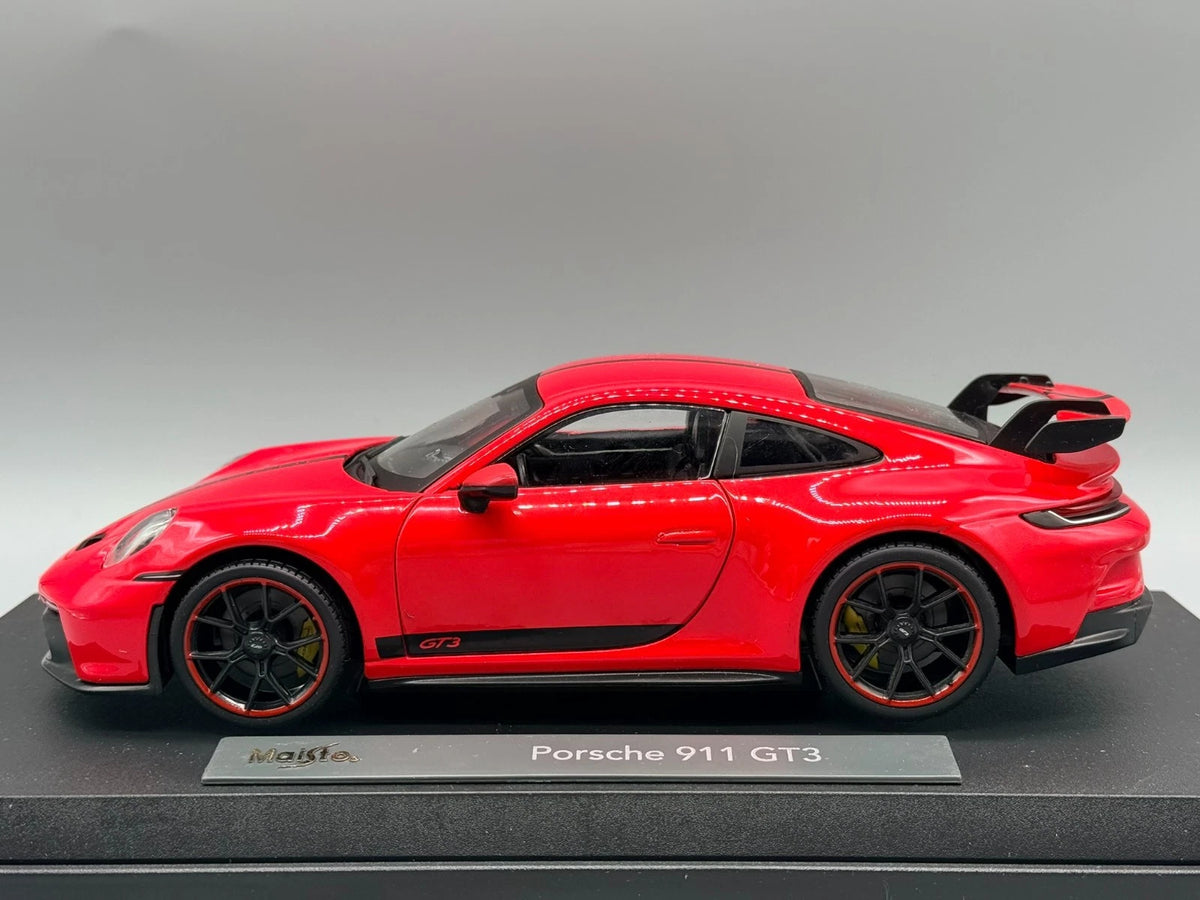 Modellautos 1:18 Maisto Porsche 911 GT3 Rot mit OVP
