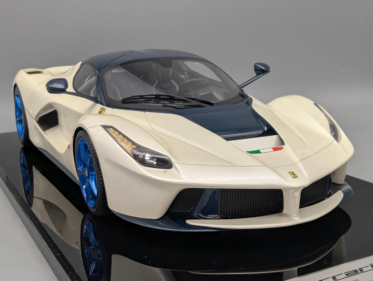 Modellautos 1:12 BBR Ferrari LaFerrari Fuli White / Blue Carbon Ltd 07/10 OVP