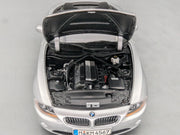 Modellautos 1:18 Kyosho BMW Z4 Cabriolet Silber