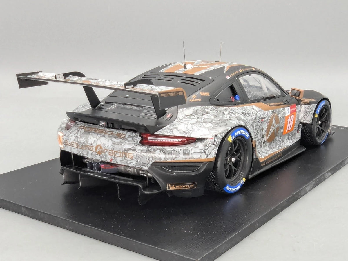 Modellautos 1:18 Spark 18S701 Porsche 911 RSR-19 24h Le Mans 2021 #18 OVP