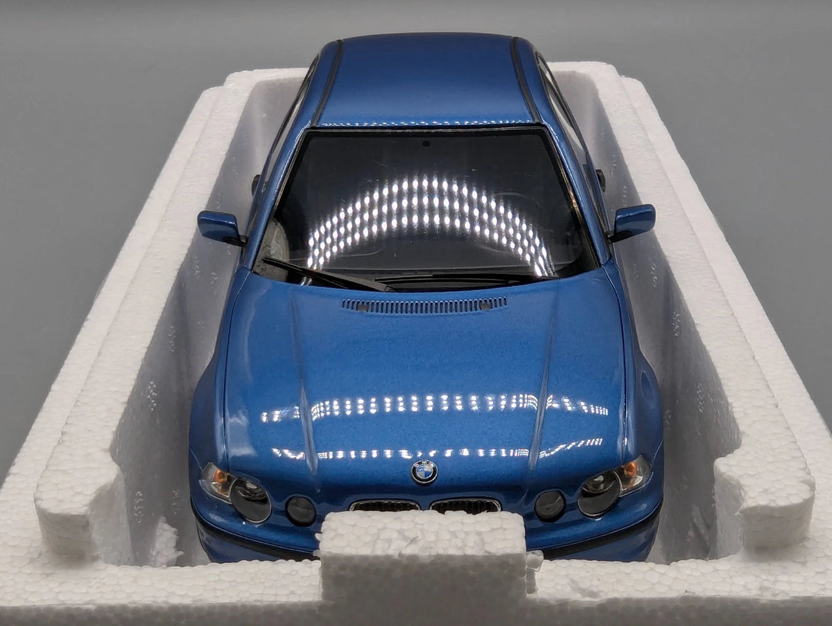 Modellautos 1:18 Otto Mobile OT462 BMW Compact E46 318 ti Blau mit OVP