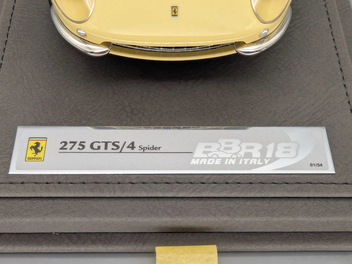 Modellautos 1:18 BBR Ferrari 275 GTS/4 Spider 01/54 Sun Yellow Vitrine und OVP