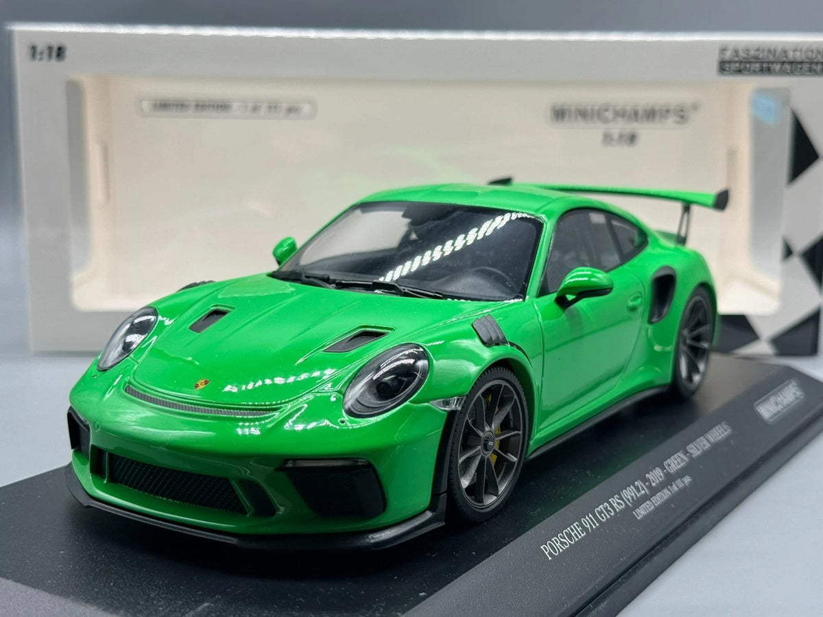 Modellautos 1:18 Minichamps Porsche 911 GT3 RS 991.2 2019 1 of 111pcs mit OVP