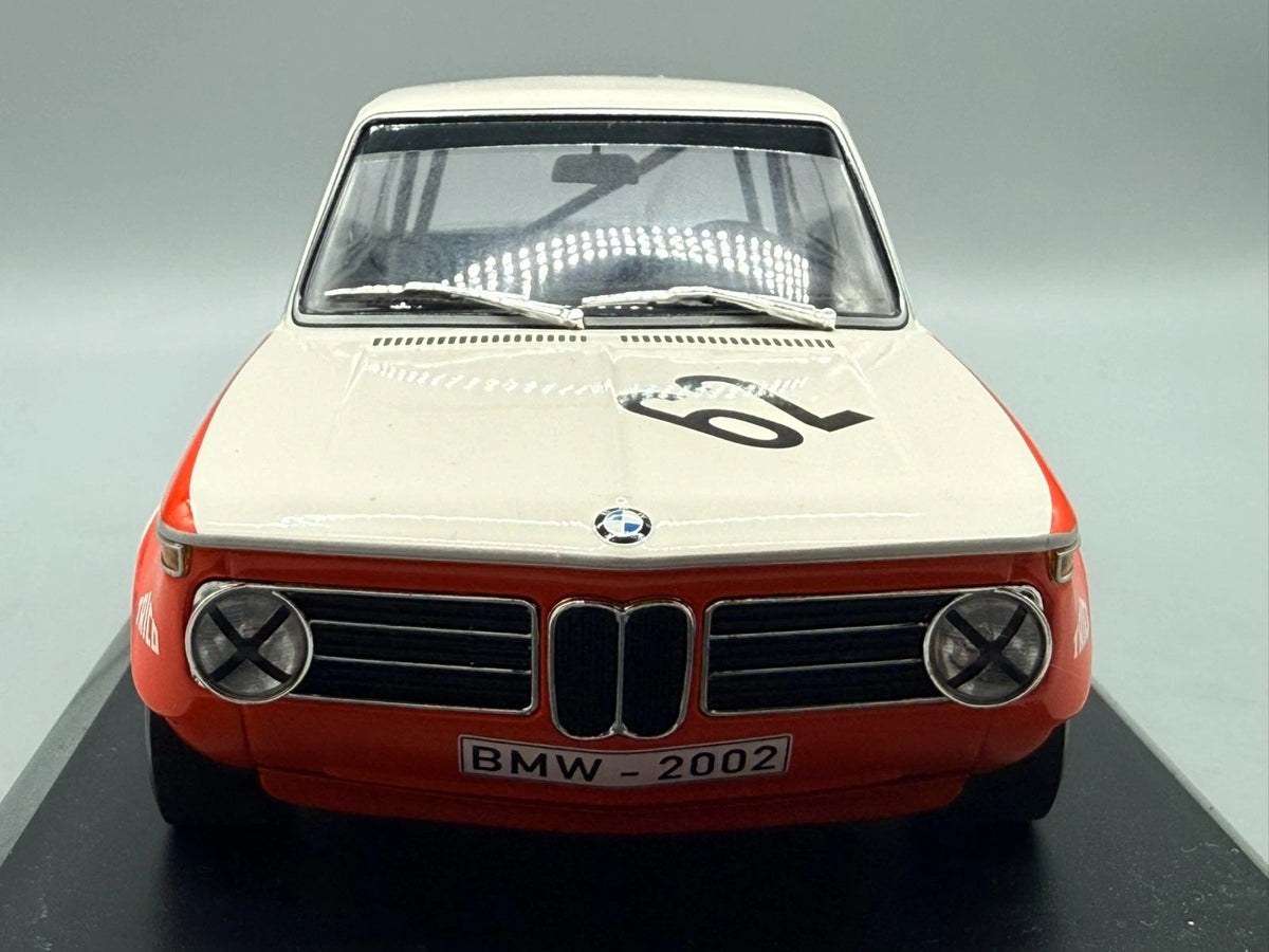 Modellautos 1:18 Minichamps BMW 2002 Class Winner Guards International mit OVP