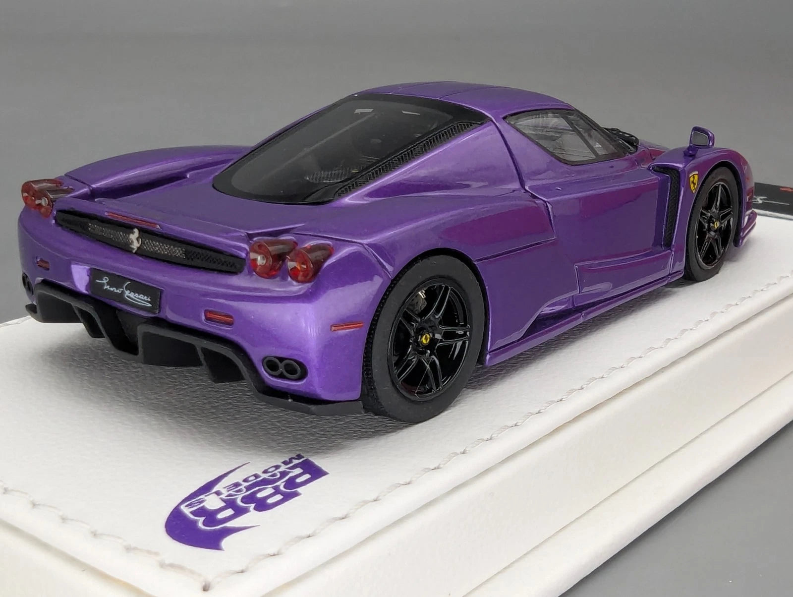 Modellautos 1:43 BBR Executive Calsito Ferrari Enzo Mica Violet Gl Ltd 20/35 OVP