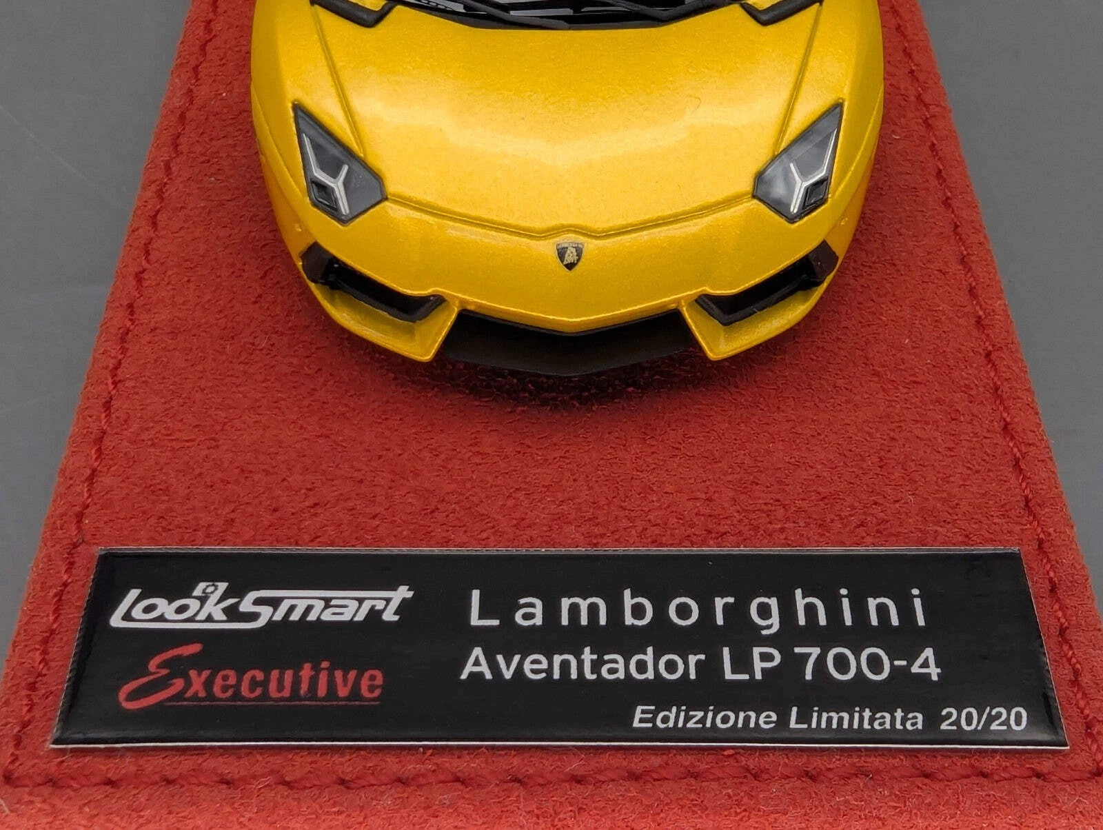 Looksmart CALSITO 1:43 Lamborghini Aventador LP 700-4 Ltd 20/20 Stck mit OVP