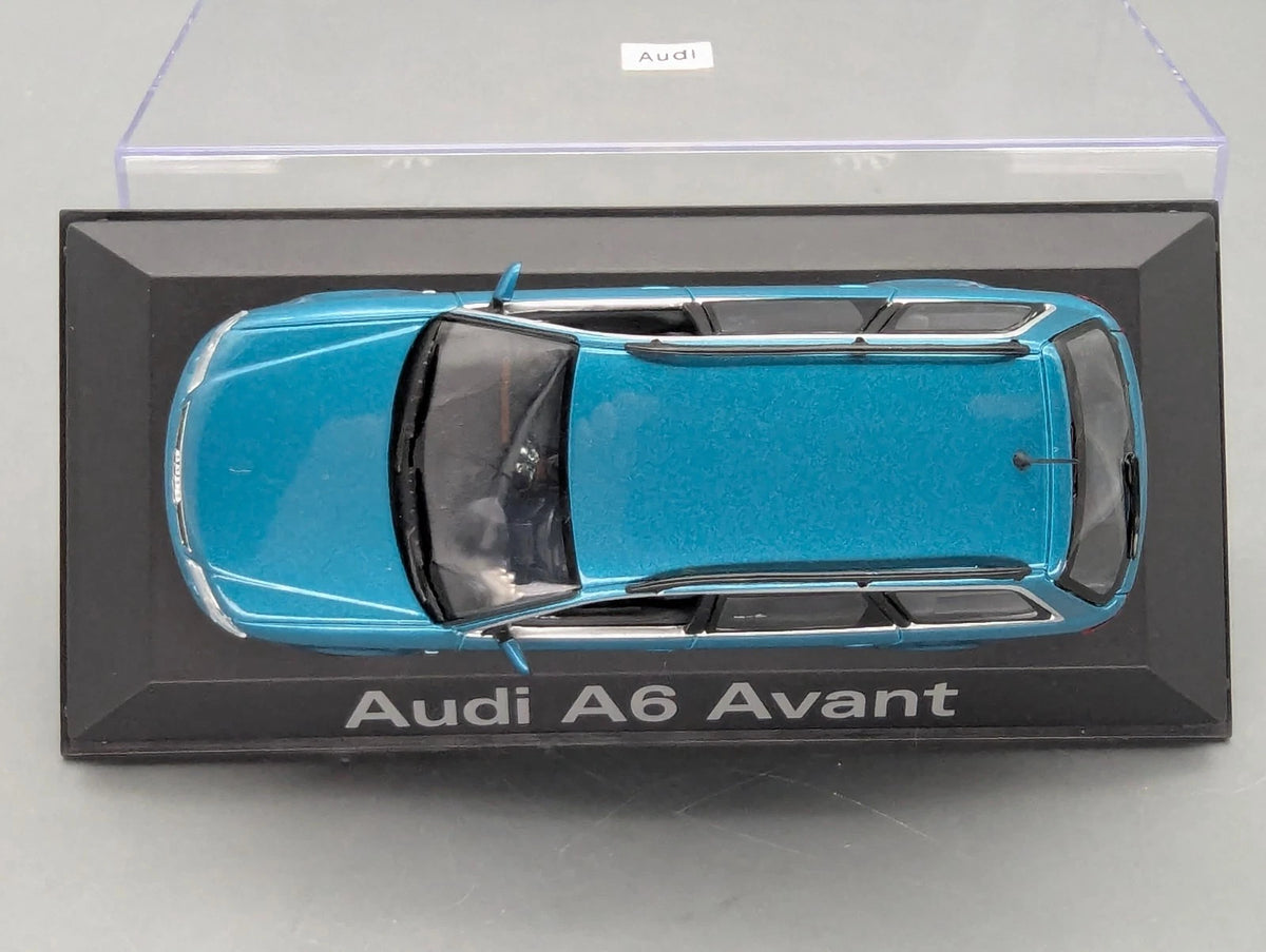 Modellautos 1:43 Minichamps Audi A6 Avant Türkis Metallic mit Dealer OVP