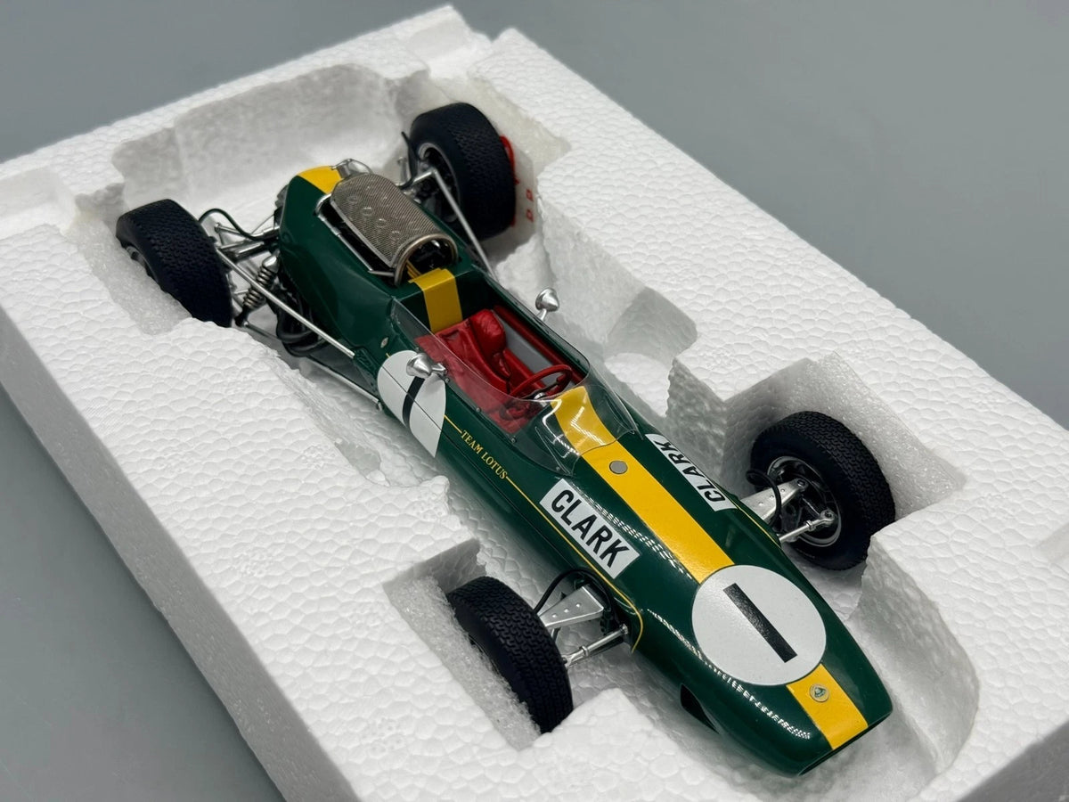 Modellautos 1:18 Spark Lotus 33, #1 Winner German GP 1965 OVP