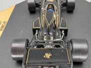 Modellautos 1:43 Quartzo Lotus 72E Schweden GP 1975 #5 R. Peterson mit Vitrine
