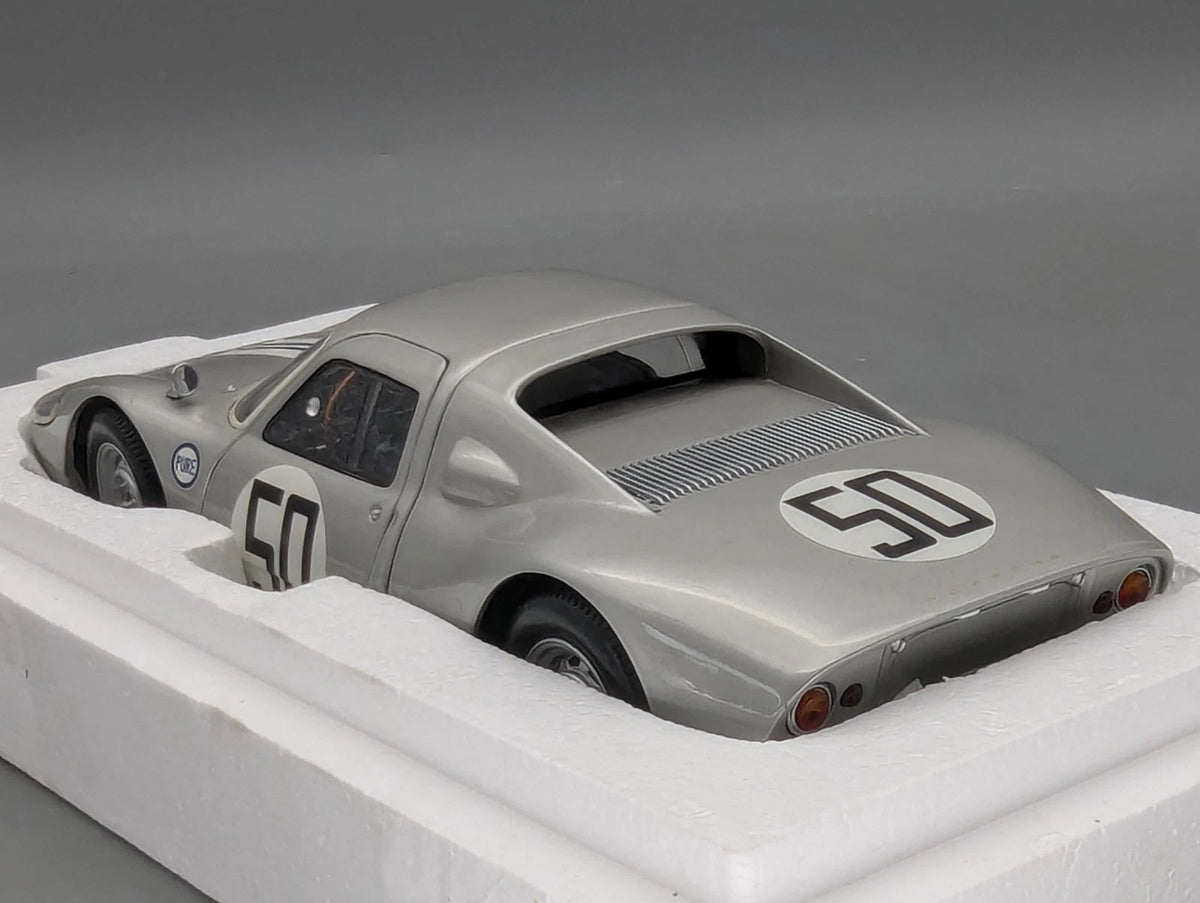 Modellautos 1:18 Minichamps Porsche 904 GTS Racing 1964 #50 OVP