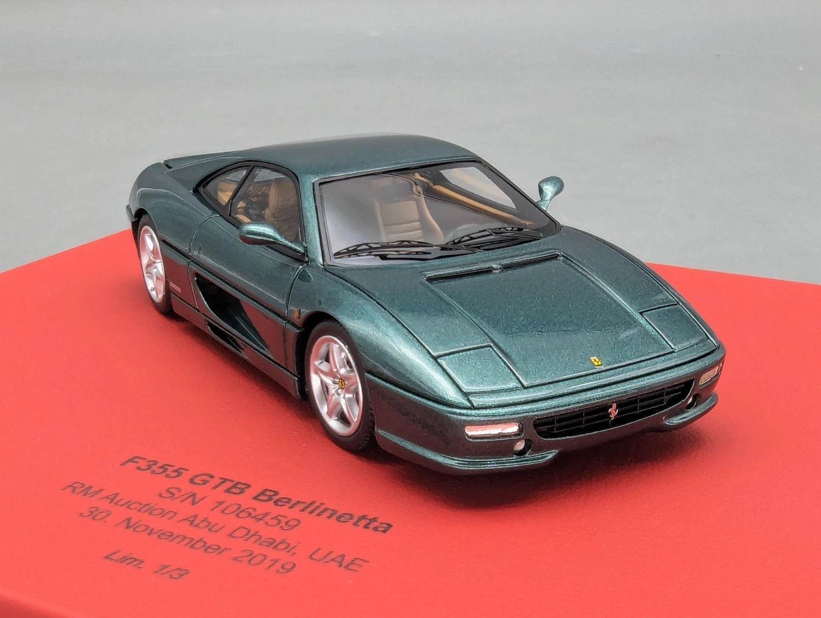 Modellautos 1:43 BBR Ferrari 355 GTB Berlinetta Auction UAE 2019 1/3 in OVP