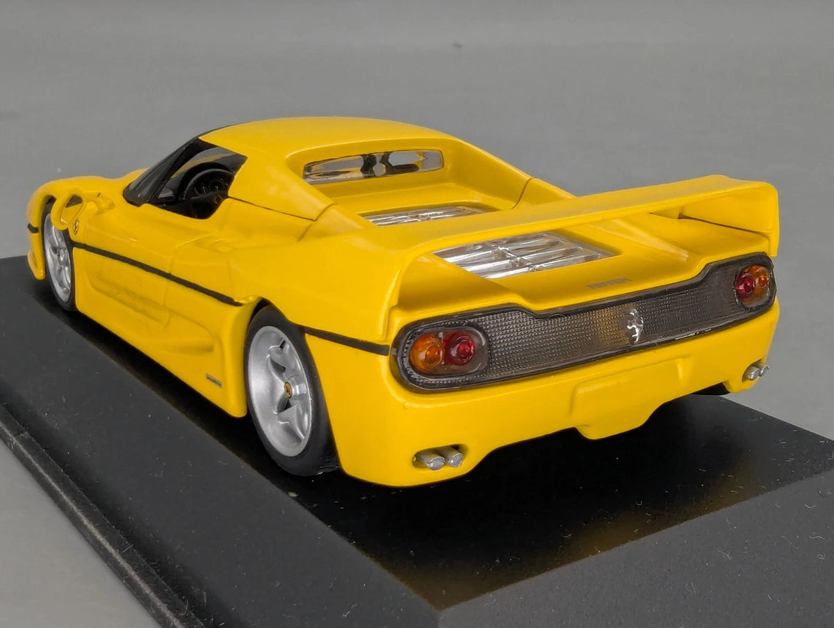 Modellautos 1:43 Minichamps Ferrari F50 1995 Yellow mit OVP