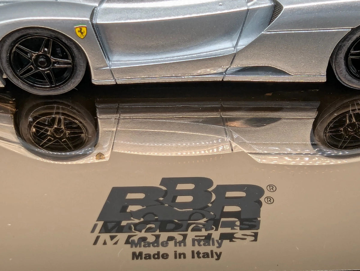 Modellautos 1:43 BBR Ferrari FXX 2006 Limited 017/150 Spiegelplatte Vitrine OVP