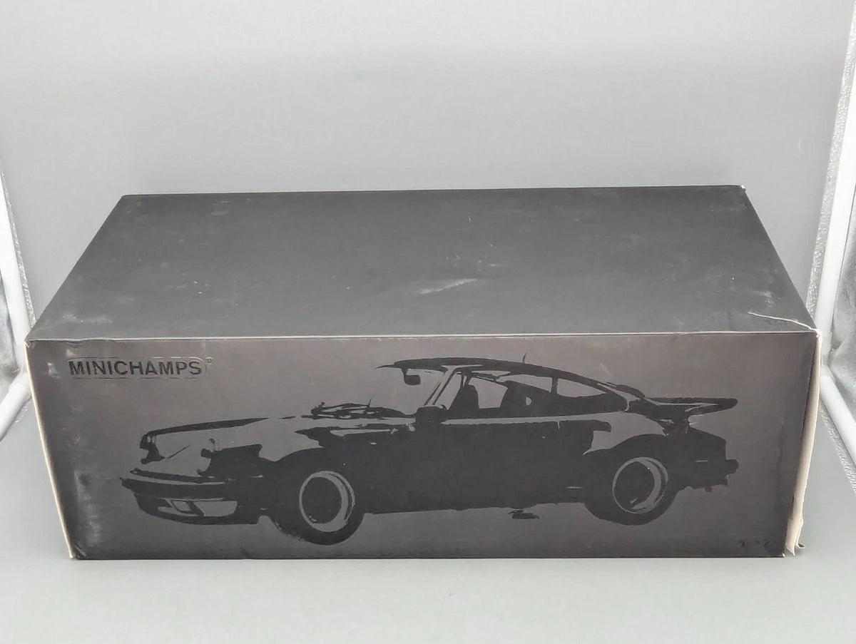 Modellautos 1:12 Minichamps Porsche 911 Turbo 1977 Grün mit OVP