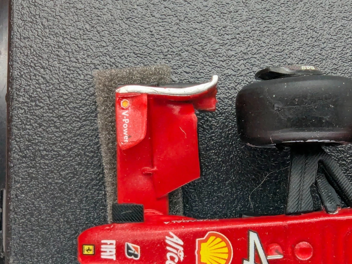 Modellautos 1:43 Hot Wheels Racing Ferrari F60 #4 Kimi Raikkönen mit OVP