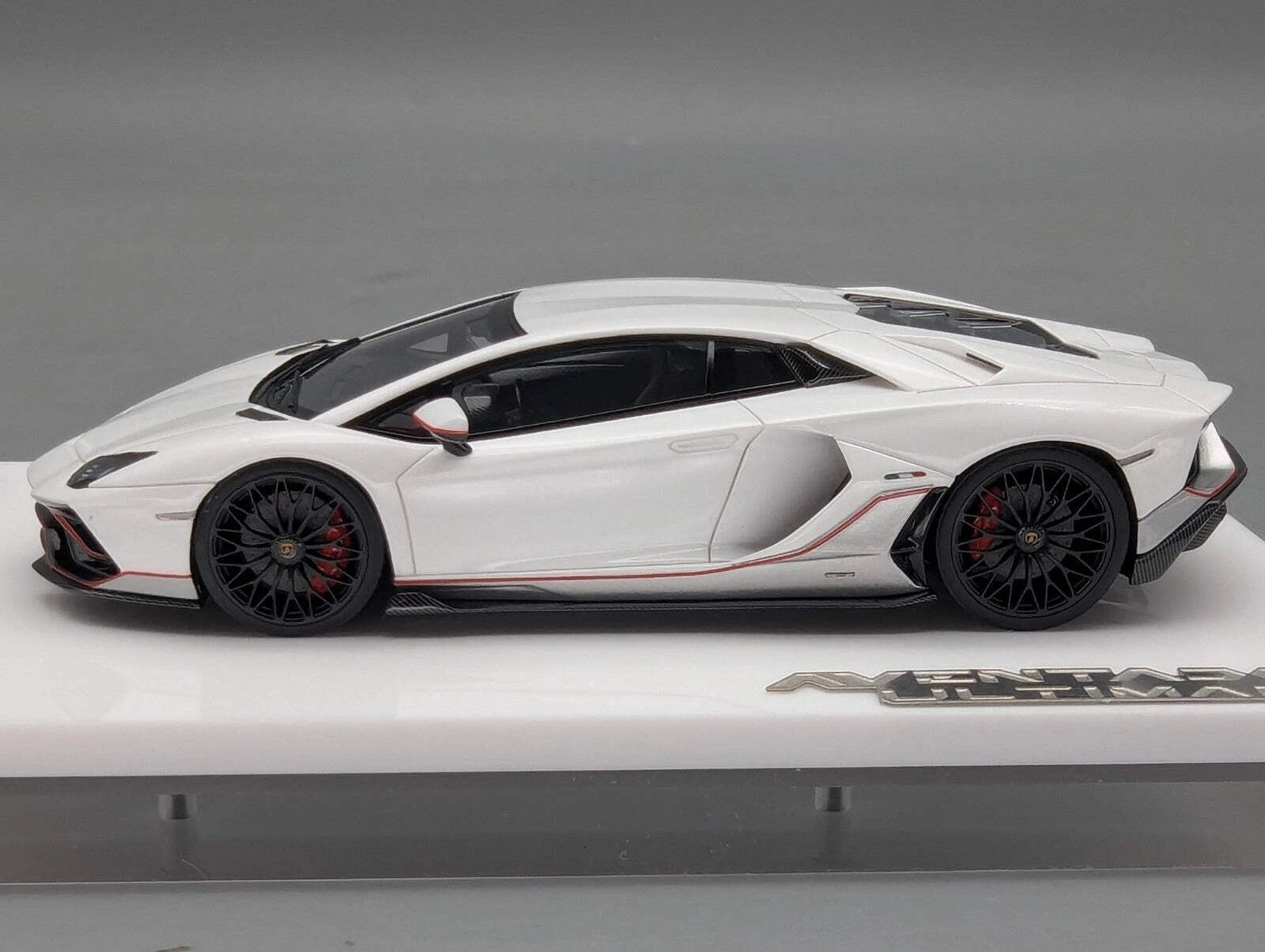 Eidolon Make Up 1:43 Lamborghini Aventador LP780-4 Ultimae 2021 Weiß 021/100 OVP