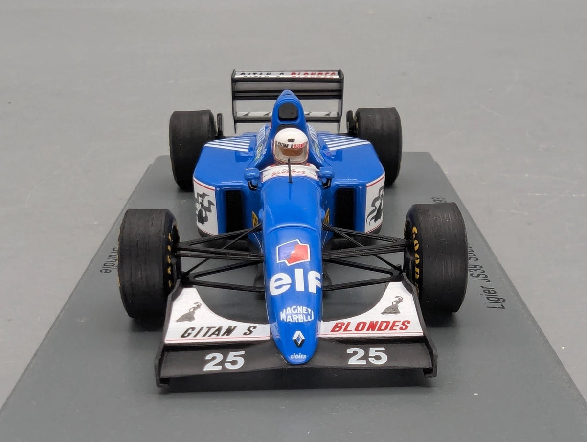 Modellautos 1:43 Spark S3977 Ligier JS39 South African GP 1993 #25 Vitrine
