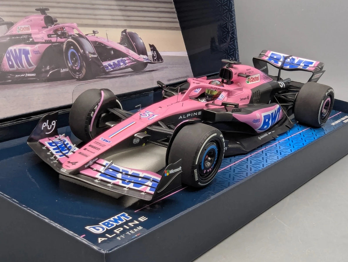 Modellautos 1:18 Minichamps BWT Alpine F1 Bahrain 2023 #31 Esteban Ocon mit OVP