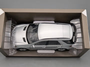 Modellautos 1:18 Minichamps Mercedes-Benz M-Klasse Iridium Silber mit Dealer OVP