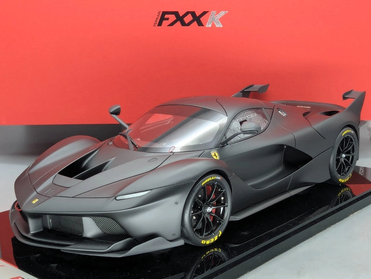 Modellautos 1:12 BBR Ferrari FXX-K Matt Black Ltd 03/05 Vitrine OVP