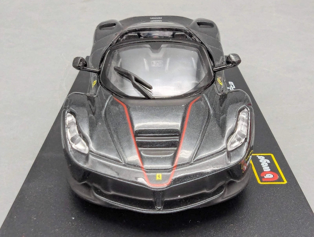Modellautos 1:43 Bburago Ferrari LaFerrari Aperta Schwarz mit OVP
