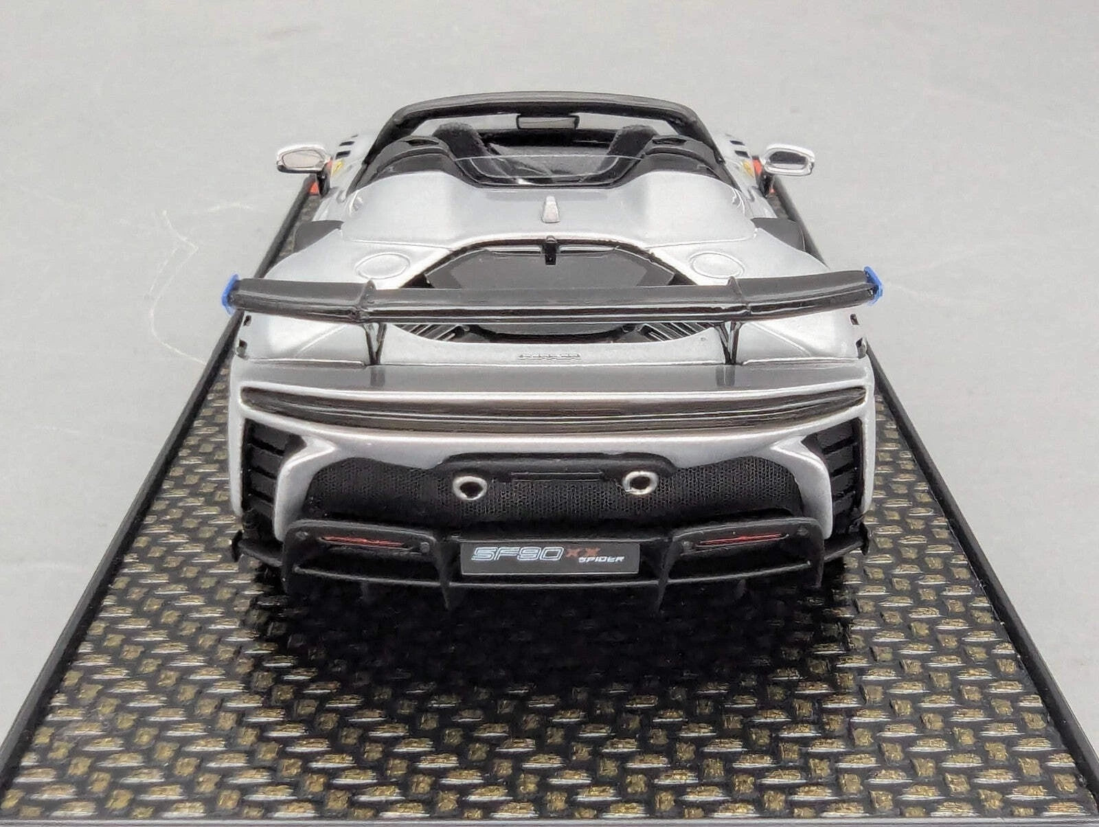 Modellautos 1:43 BBR Concept43 Ferrari SF90 XX Spider Ltd 05/30 Argento NB OVP