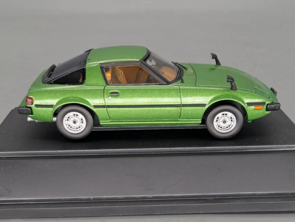 Modellautos 1:43 MMP Mazda Savanna RX-7 1978 Grün Metallic mit Vitrine