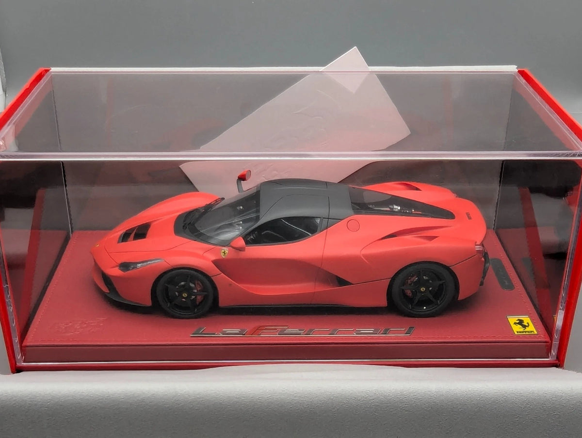 Modellautos 1:18 BBR Ferrari LaFerrari Red SF90 Matt Ltd 14/18 mit Vitrine OVP
