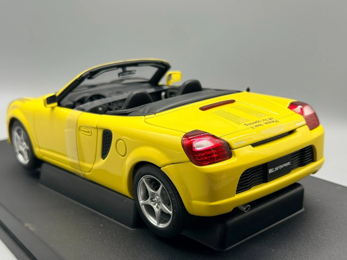 Modellautos 1:18 AUTOart Toyota Mr2 Spyder Gelb mit OVP