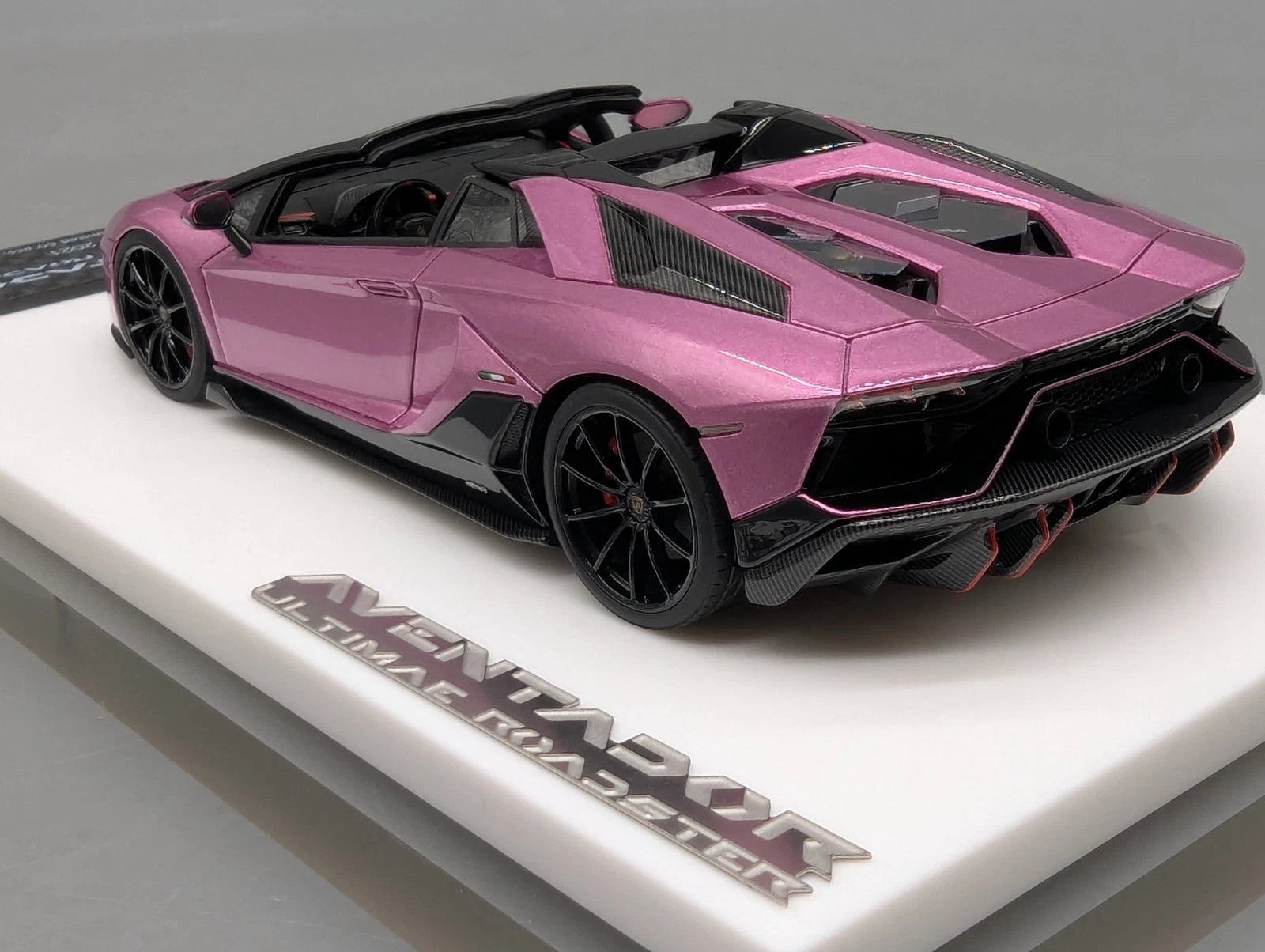 Eidolon Make Up 1:43 Lamborghini Aventador LP780-4 Ultimae Roadster 49/60 OVP