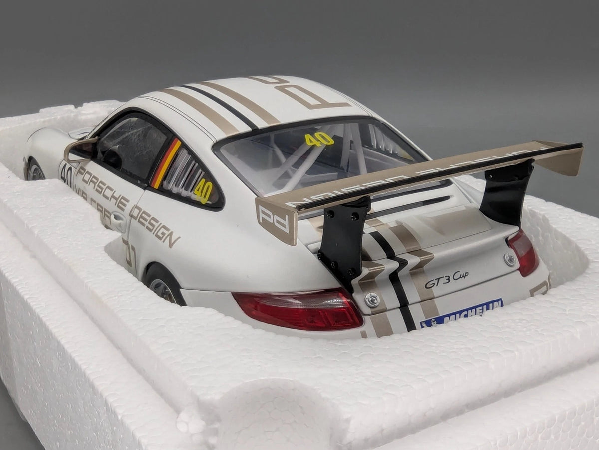 Modellautos 1:18 AUTOart Porsche 911 GT3 Cup #40 VIP Car mit WAP Dealer OVP