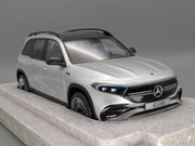 Modellautos 1:18 NZG Mercedes Benz EQB Iridiumsilber mit Dealer OVP