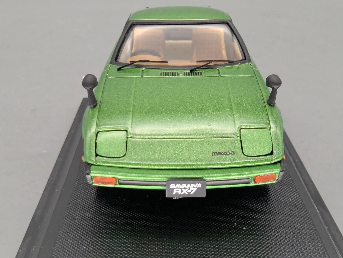 Modellautos 1:43 MMP Mazda Savanna RX-7 1978 Grün Metallic mit Vitrine