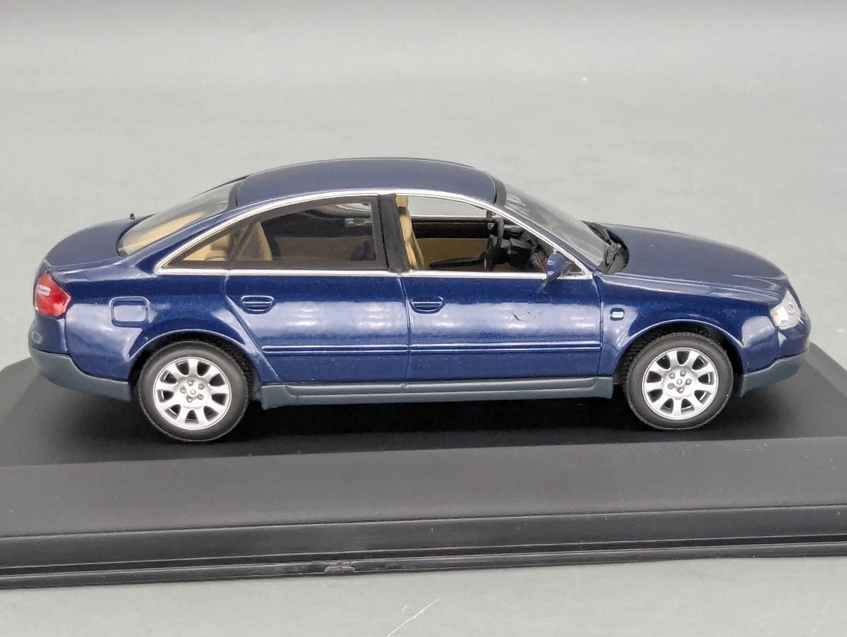 Modellautos 1:43 Minichamps Audi A6 Blau Metallic mit Dealer OVP